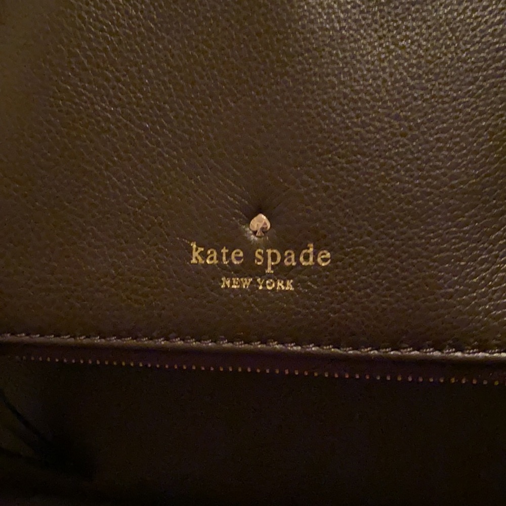 Kate Spade. NWT Never carried! Perfect condition! With shoulder strap/dust bag. - Picture 3 of 10